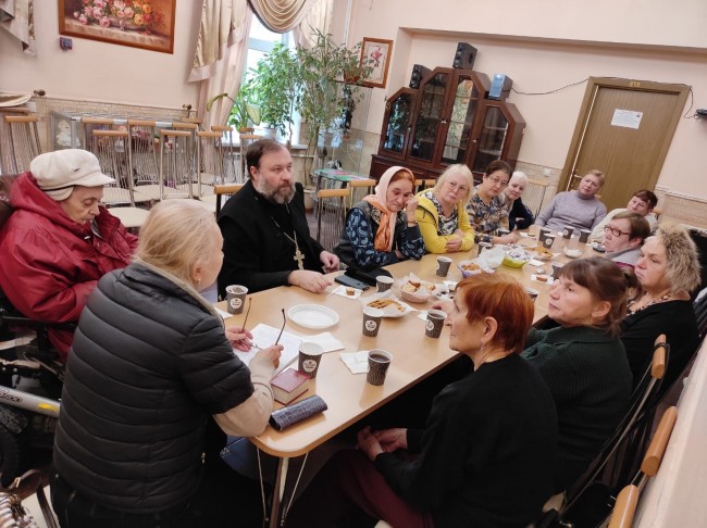 Можайск события. Беседы Московская область. Центр Московского долголетия Мещанский. Православные беседы. Московское долголетие осень.